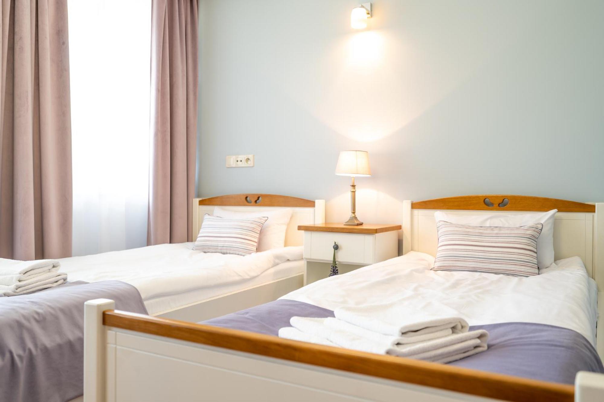 Hotel Gęsia Dolina Minikowo Zewnętrze zdjęcie